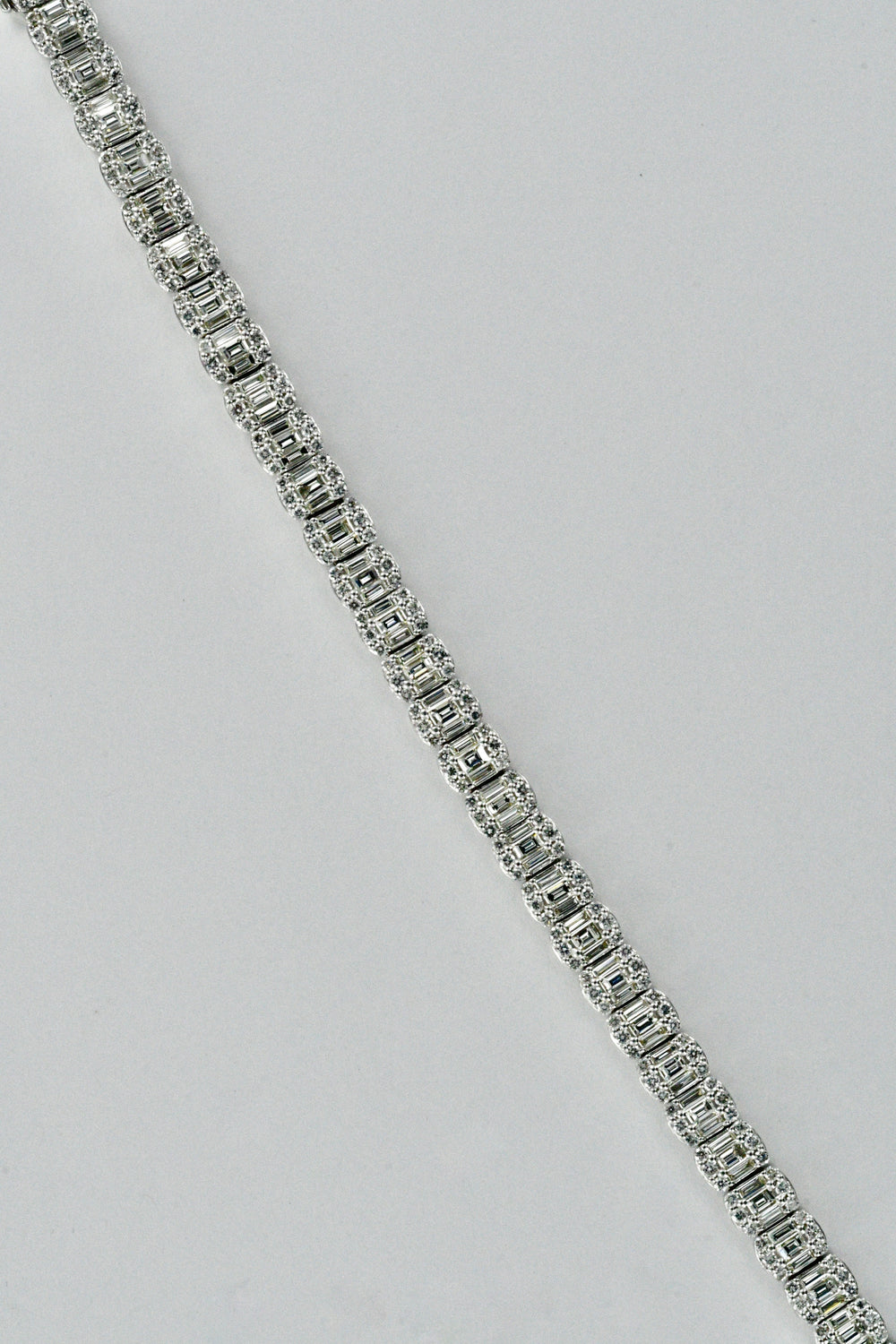 14K White Gold Men's Diamond Bracelet 11.50 TCW